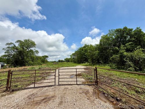 6923 N Pittsburg Ave, Tulsa, OK, 74117-1701 | Card Image