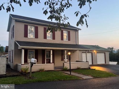 41 Monroe Aly, LEWISTOWN, PA, 17044-1508 | Card Image