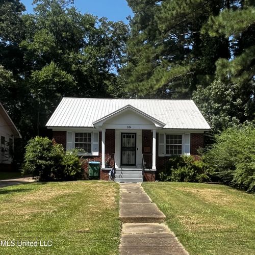 384 Jefferson St, Grenada, MS, 38901-4210 | Card Image
