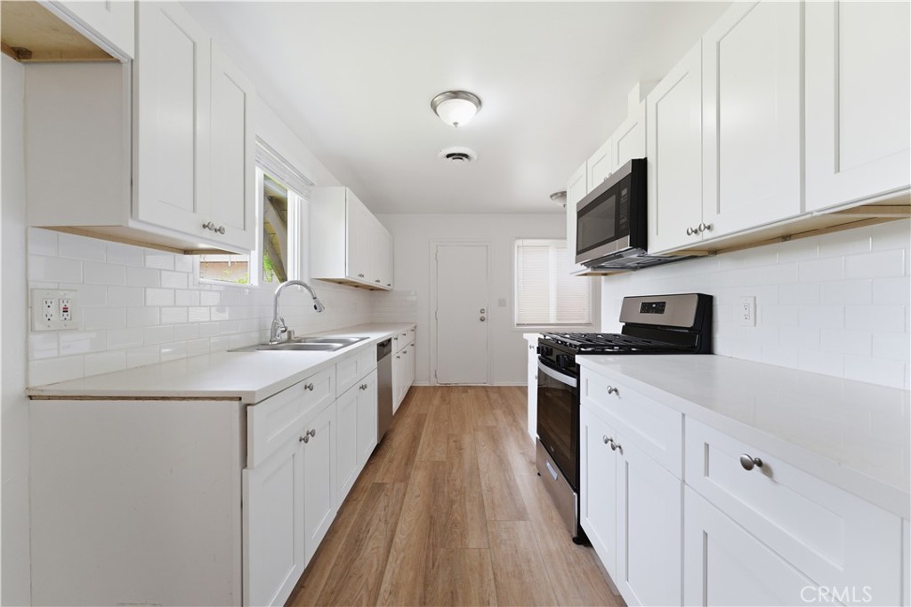Residential in Canoga Park 4