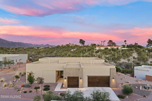2852 E Camino A Los Vientos, Tucson, AZ, 85718-5009 | Card Image