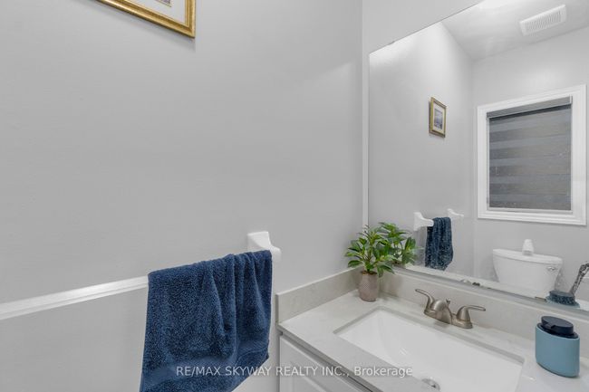 19 Rednor Dr, House attached with 4 bedrooms, 4 bathrooms and 4 parking in Brampton ON | Image 20