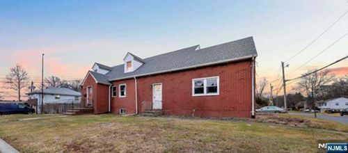 226 Livingston St, Northvale, NJ, 07647-1725 | Card Image