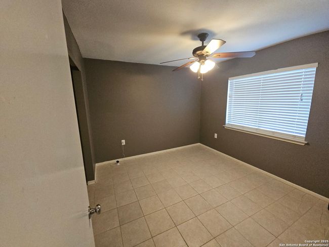 10105 Trappers Rdg, House other with 3 bedrooms, 2 bathrooms and null parking in Converse TX | Image 6