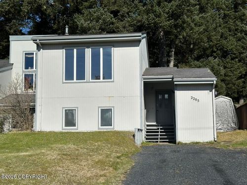 2285 Beaver Lake Dr, Kodiak, AK, 99615-6696 | Card Image