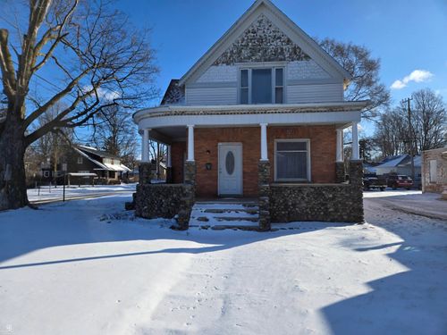 202 S Main St, Yale, MI, 48097-3319 | Card Image