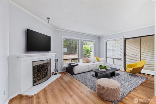 unit-f12-130 Sw 116th St, Seattle, WA, 98146-4325 | Card Image