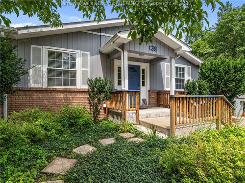 138 Woodbridge Dr, Charleston, WV, 25311-1128 | Card Image