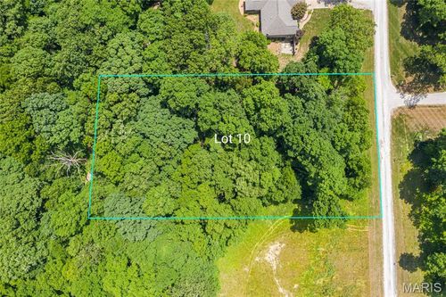 10 Weeks Ln, Litchfield, IL, 62056-4162 | Card Image