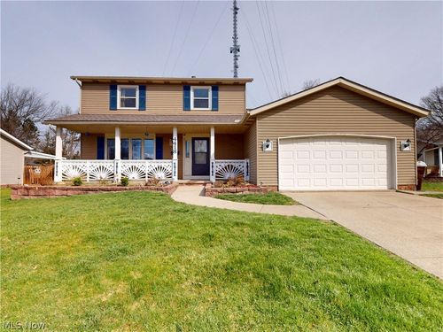 4418 Stary Dr, Parma, OH, 44134-5831 | Card Image