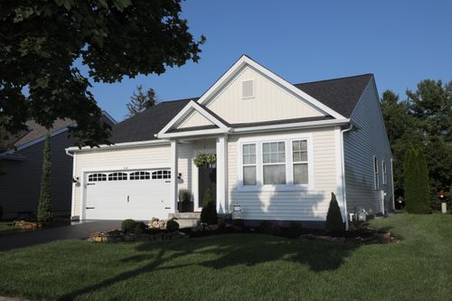 242 Rockbrook Crossing Ave, Galloway, OH, 43119-8141 | Card Image