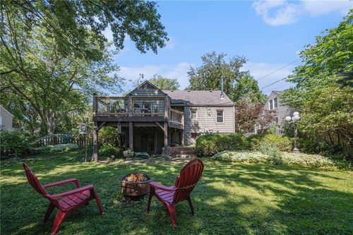 5147 Maple Ave, Mission, KS, 66202-1825 | Card Image