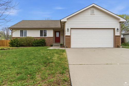4472 Periwinkle Drive, Manhattan, KS, 66502 | Card Image