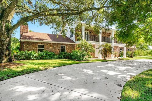 5065 Horseshoe Cir N, West Palm Beach, FL, 33417-2748 | Card Image
