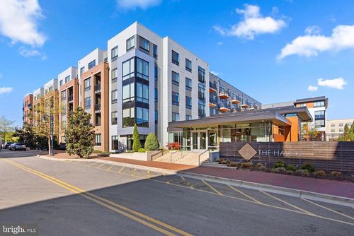 145 Riverhaven Dr, OXON HILL, MD, 20745-1051 | Card Image