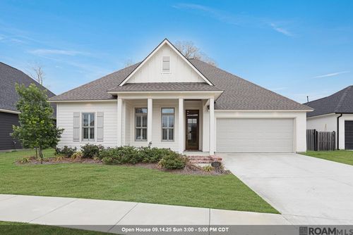 1114 Ivy Ct, Denham Springs, LA, 70726-1359 | Card Image