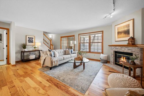 4944 Westwind Cir, Eden Prairie, MN, 55344 | Card Image