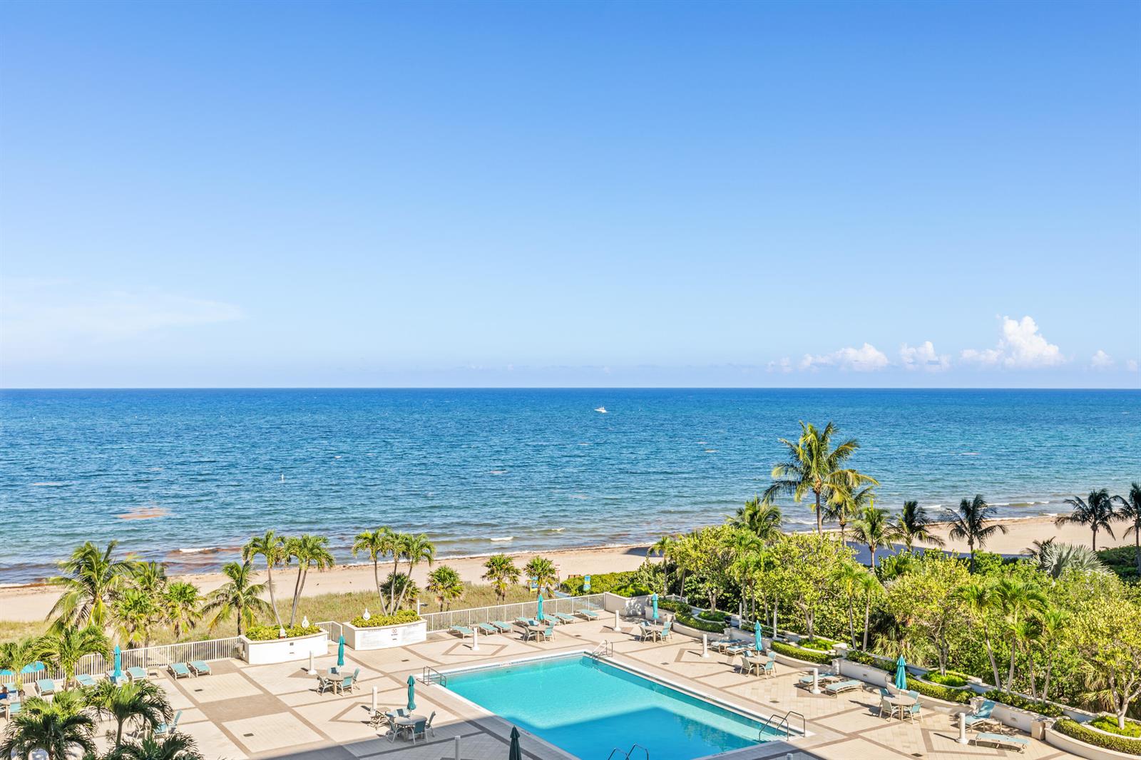 Residential in Lauderdale By The Sea 5