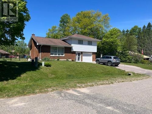 25 Fitz Ave, South River, ON, P0A1X0 | Card Image