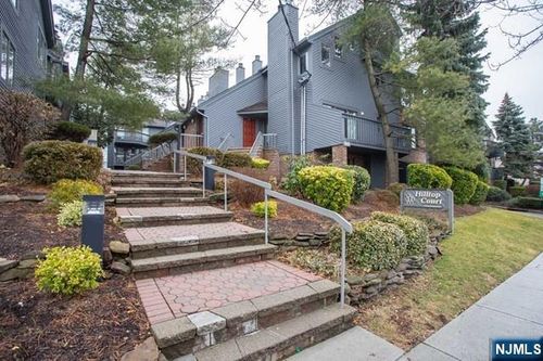 1566 Anderson Ave, Fort Lee, NJ, 07024-2712 | Card Image