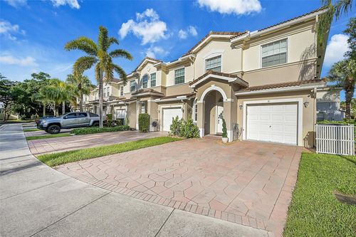 81 Legacy Ct, Delray Beach, FL, 33445-3805 | Card Image