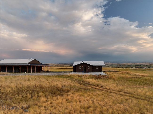 21 Jim Parrent Ln, House other with 3 bedrooms, 2 bathrooms and null parking in Big Timber MT | Image 4