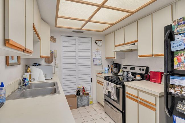 APT-505 - 11800 Park Blvd, Condo with 3 bedrooms, 2 bathrooms and null parking in Seminole FL | Image 14