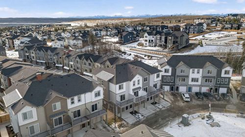 140-2231 81 St Sw, Calgary, AB, T3H3V8 | Card Image