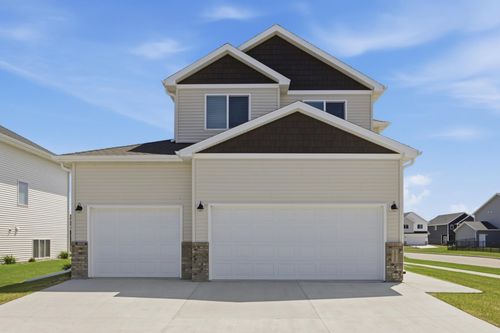 5555 Lori Ln W, West Fargo, ND, 58078-8557 | Card Image