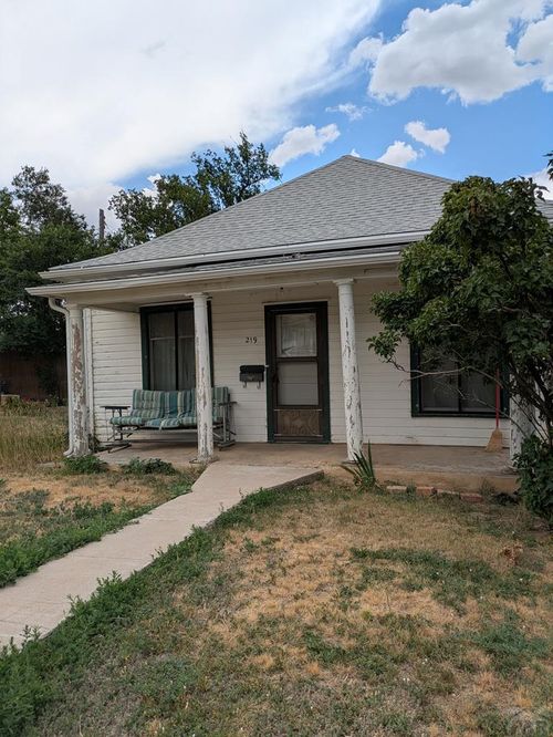 219 Indiana Ave, Walsenburg, CO, 81089-1531 | Card Image
