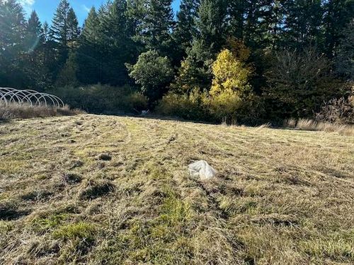 1200 Mcmullen Creek Rd, Selma, OR, 97538-9749 | Card Image