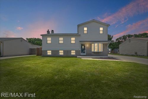 32658 Conrad Dr, Chesterfield, MI, 48047-1912 | Card Image