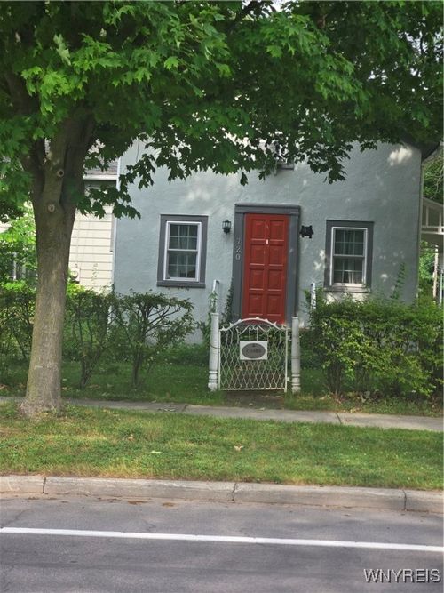 720 Main St, Youngstown, NY, 14174-1302 | Card Image