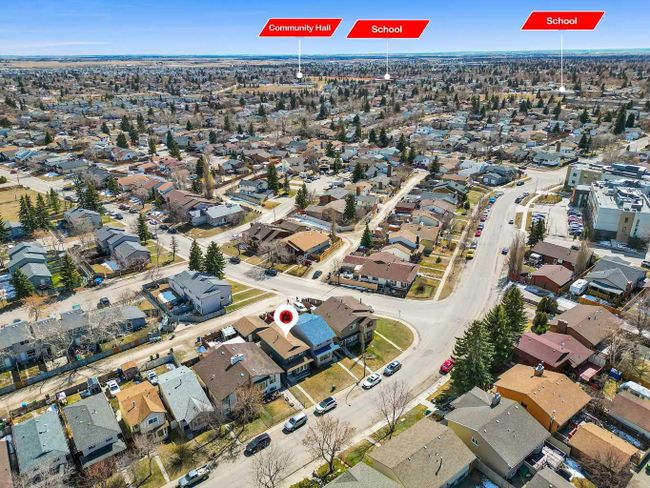 201 Templemont Drive Ne, Home with 4 bedrooms, 2 bathrooms and 3 parking in Calgary AB | Image 7