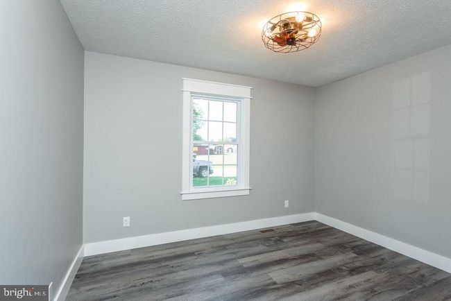 145 Memorial Park Dr, House other with 3 bedrooms, 2 bathrooms and null parking in TIMBERVILLE VA | Image 11