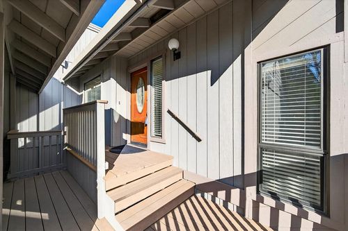 811 Auburn Ravine Road, Auburn, CA, 95603 | Card Image