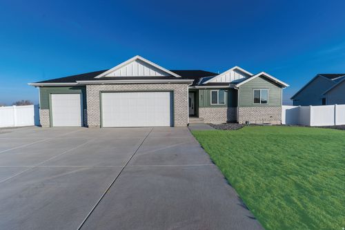 134-421 E Stafford St, Grantsville, UT, 84029-5906 | Card Image