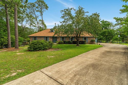102 Tall Pines Dr, Hattiesburg, MS, 39402-1866 | Card Image