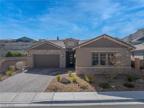 2931 Raywood Ash Dr, Las Vegas, NV, 89138-6143 | Card Image