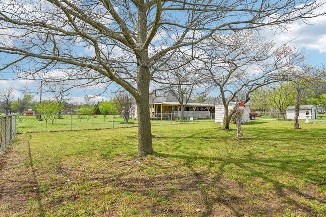 405 Willard Hall St, House other with 3 bedrooms, 2 bathrooms and null parking in Leonard TX | Image 35