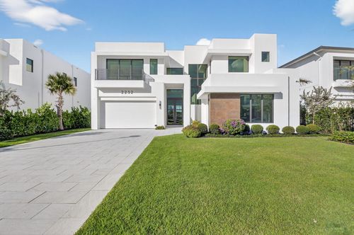 2232 Delray Ridge Ln, Delray Beach, FL, 33444-1700 | Card Image