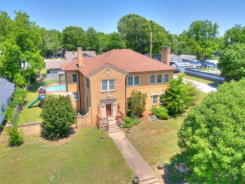 401 6th Ave, Bristow, OK, 74010-2710 | Card Image