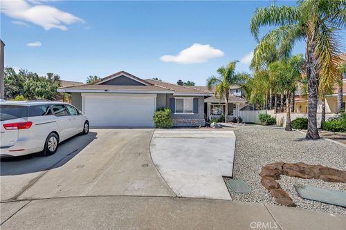31009 Lausanne St, Lake Elsinore, CA, 92530-7335 | Card Image
