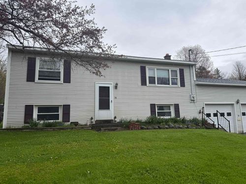 14 East St, Waterbury, VT, 05676-1102 | Card Image