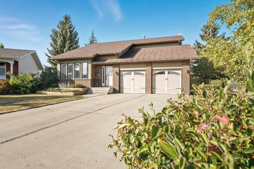 30 Comfort Close, Red Deer, AB, T4P2T7 | Card Image