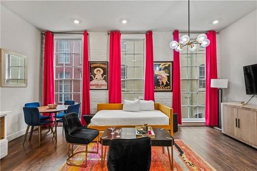 204-336 Camp Street, New Orleans, LA, 70130 | Card Image