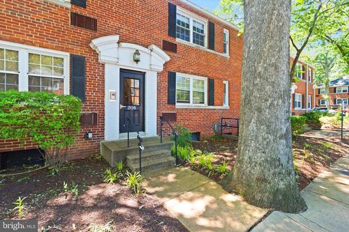 206-3-206 N Trenton St, ARLINGTON, VA, 22203-2953 | Card Image
