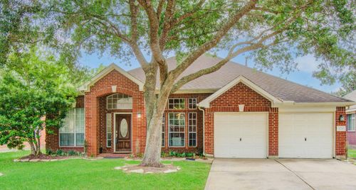 4138 Galloway Dr, Pearland, TX, 77584-6682 | Card Image