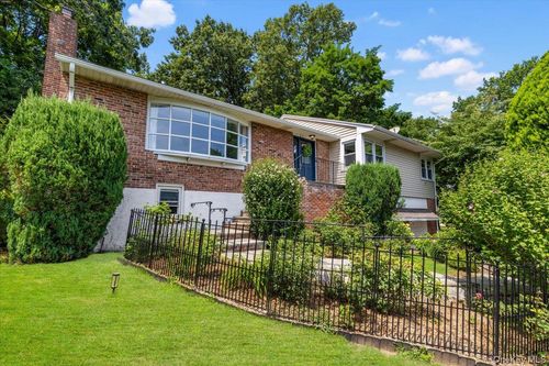 31 Claudet Way, Eastchester, NY, 10709-1537 | Card Image