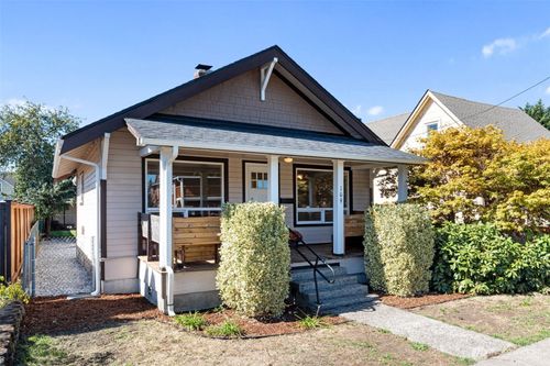 109 S King St, Centralia, WA, 98531-2834 | Card Image